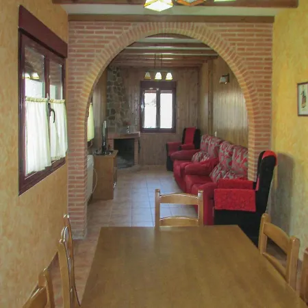 Four-bedroom Holiday In * La Zarza de Pumareda
