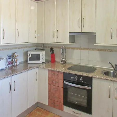 度假居 Four-bedroom Holiday In *