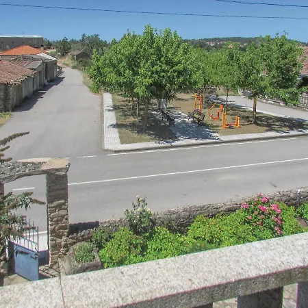 Four-bedroom Holiday In * La Zarza de Pumareda