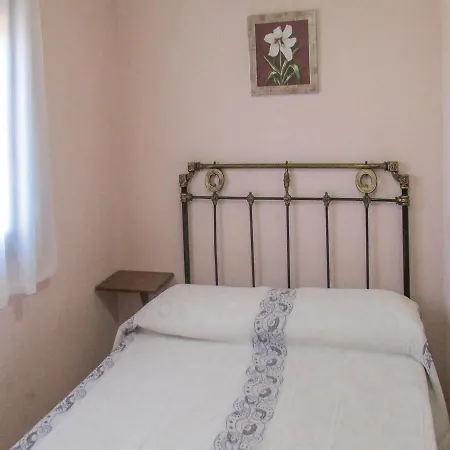 度假居 Four-bedroom Holiday In *
