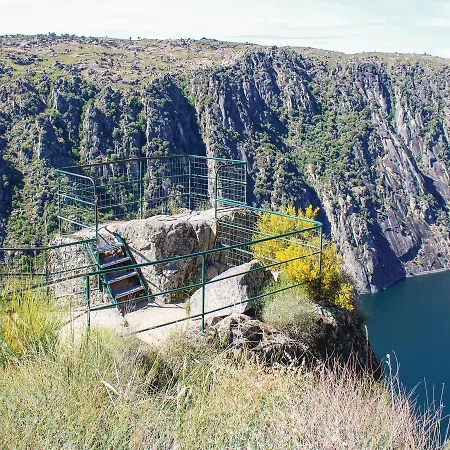 Four-bedroom Holiday In * La Zarza de Pumareda